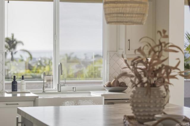 870 Hymettus Avenue, Encinitas CA: https://media.crmls.org/mediaz/2a4dad19-95e9-4436-84c4-bb3a73e6711f.jpg