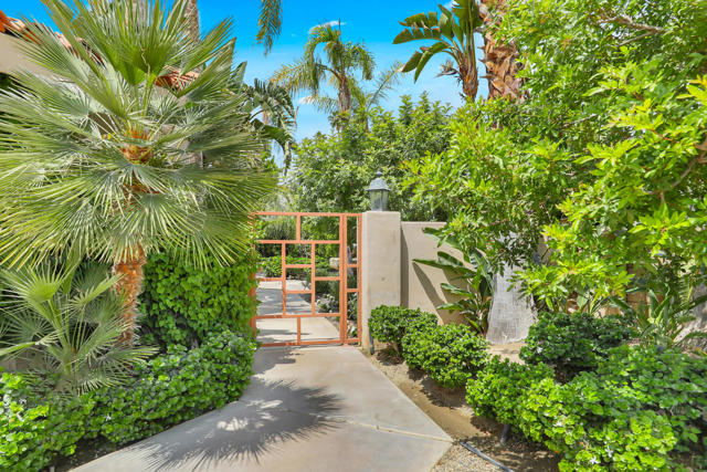75745 Osage Trail, Indian Wells CA: https://media.crmls.org/mediaz/2a4dcc60-f39a-4a09-9802-8393c36b9aea.jpg