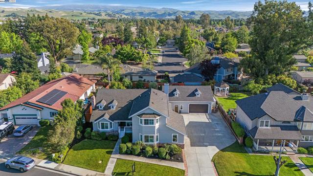 1153 Sherry Way, Livermore CA: https://media.crmls.org/mediaz/2a4e3a32-bf48-4a56-ba53-d621385eb116.jpg