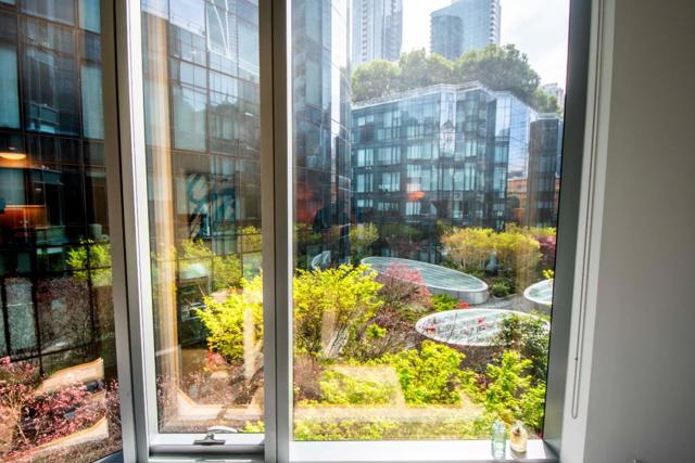 318 Main Street, San Francisco CA: https://media.crmls.org/mediaz/2a4eff68-963b-4ddc-bf17-8783def68406.jpg