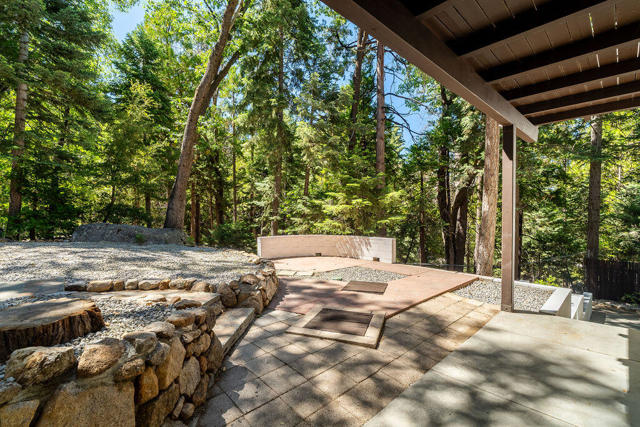 24718 Fern Valley Road, Idyllwild CA: https://media.crmls.org/mediaz/2a5022fb-e910-4a57-b9a8-941e0455aa1c.jpg