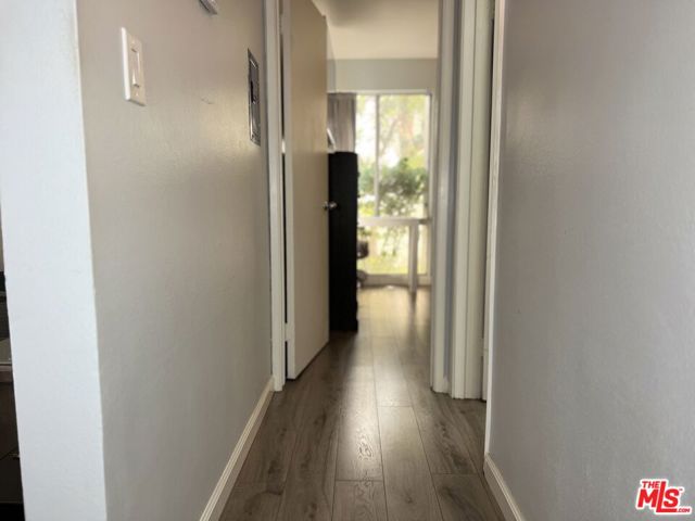 20134 Leadwell Street, Winnetka CA: https://media.crmls.org/mediaz/2a5093e7-deb6-4c70-9629-f6559e244457.jpg
