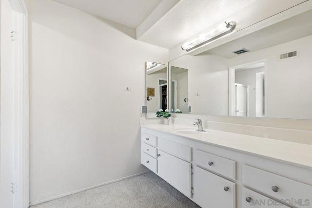 14102 Tricia St, Poway CA: https://media.crmls.org/mediaz/2a50ef45-985f-40bc-8d58-4d62f8f72c2a.jpg