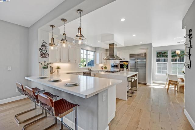 5719 Dimas Ct, Pleasanton CA: https://media.crmls.org/mediaz/2a50ff75-ab0c-479b-b5b7-f98e743daa2c.jpg