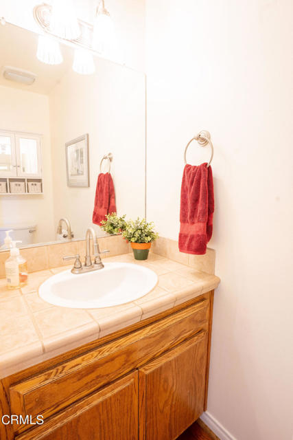 Detail Gallery Image 16 of 42 For 10965 Darling Rd, Ventura,  CA 93004 - 3 Beds | 2/1 Baths