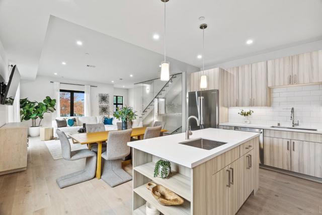 916 Woodside Road, Redwood City CA: https://media.crmls.org/mediaz/2a51c1e3-5116-477e-9906-5bb383168ee0.jpg