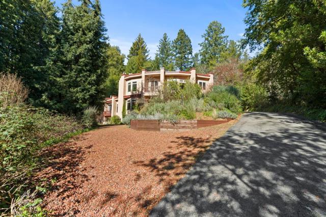 23185 Old Santa Cruz Highway, Los Gatos CA: https://media.crmls.org/mediaz/2a526e53-856b-4f52-a640-dd789c63b29d.jpg