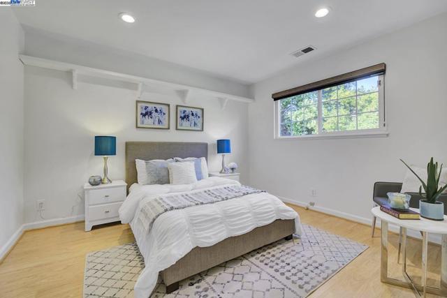 40652 Encanto Way, Fremont CA: https://media.crmls.org/mediaz/2a52a739-63c9-4194-a51c-b4be8f825346.jpg