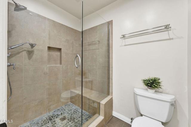 1127 E Del Mar Avenue, Pasadena CA: https://media.crmls.org/mediaz/2a536630-2774-42d3-be4b-cbd8edc4f61c.jpg