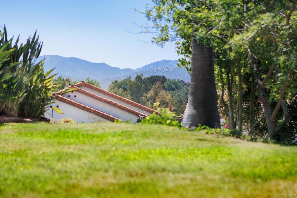 https://media.crmls.org/mediaz/2a54670a-0fba-4e60-8a54-2248eb811fd6.jpg?preset=X-Large