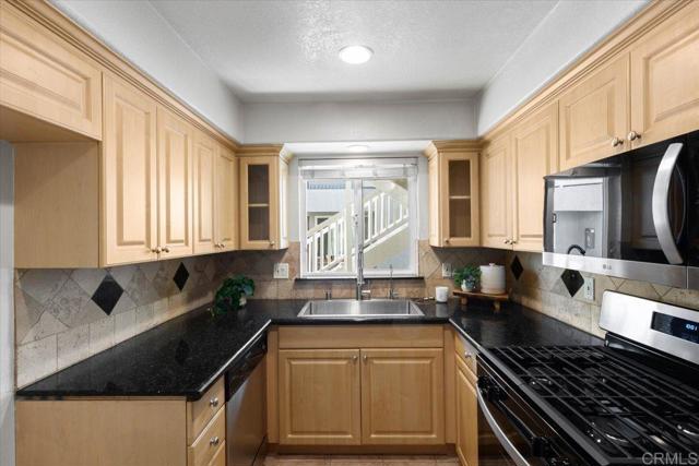 Detail Gallery Image 10 of 24 For 3909 Monroe Ave #101,  San Diego,  CA 92116 - 2 Beds | 2 Baths