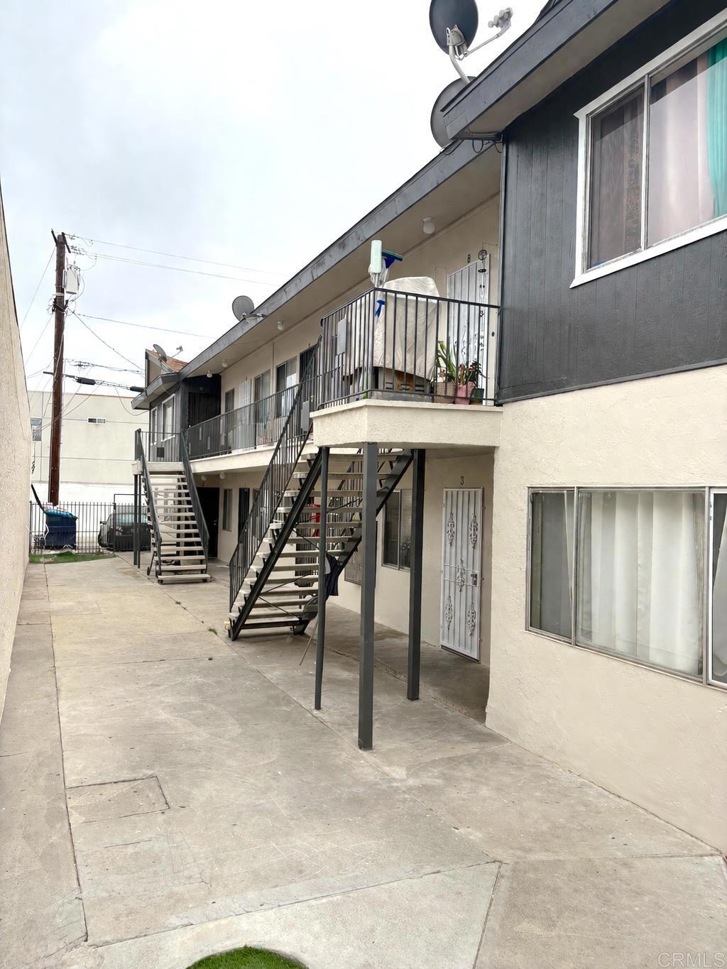 3877 Menlo Avenue - photo 4