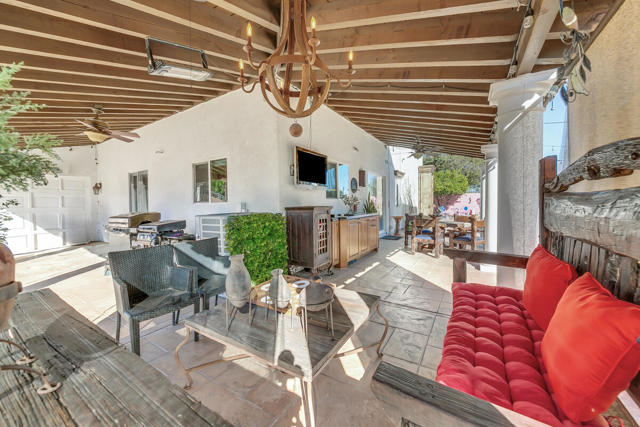 80687 Veranda Lane, Indio CA: https://media.crmls.org/mediaz/2a5763dd-5ee9-48b0-ac16-206f10c4bbe8.jpg
