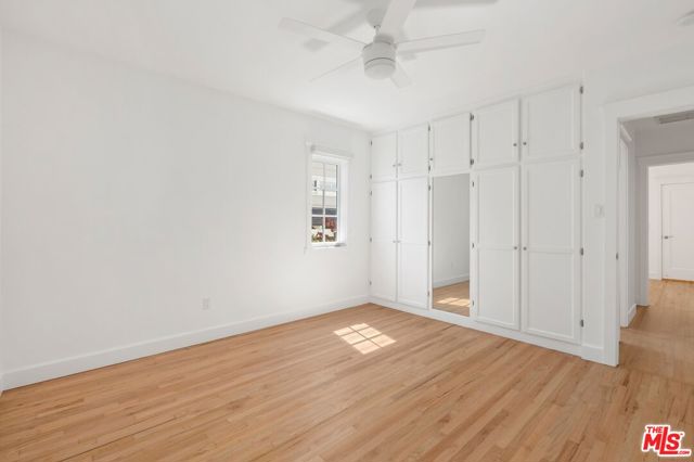 541 Homer Street, Manhattan Beach CA: https://media.crmls.org/mediaz/2a586c02-59ac-4167-93a3-7cf8db040d7e.jpg