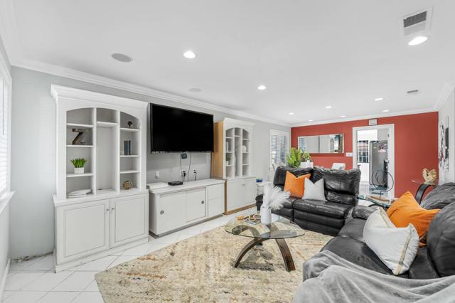 787 Macredes Avenue, San Jose CA: https://media.crmls.org/mediaz/2a58a3b7-9fef-4b04-b35d-34ffada6436d.jpg