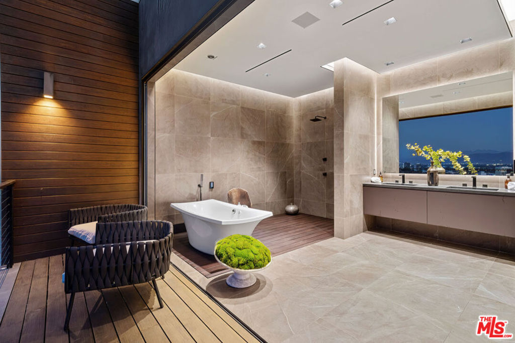MLS #26846241 image #57