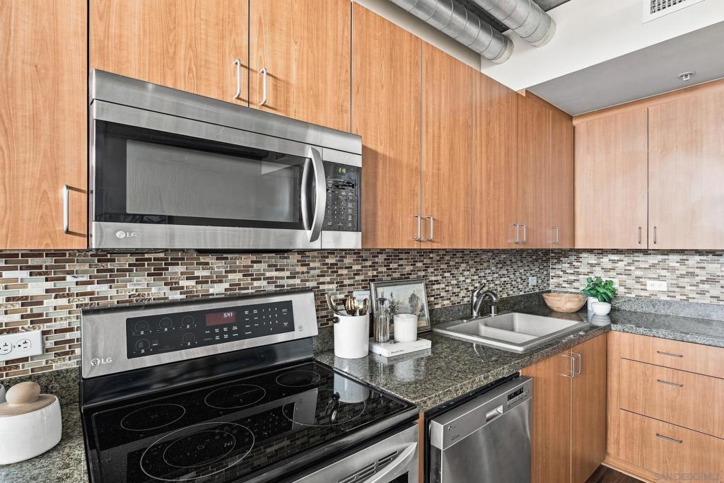 1080 Park Blvd - photo 10