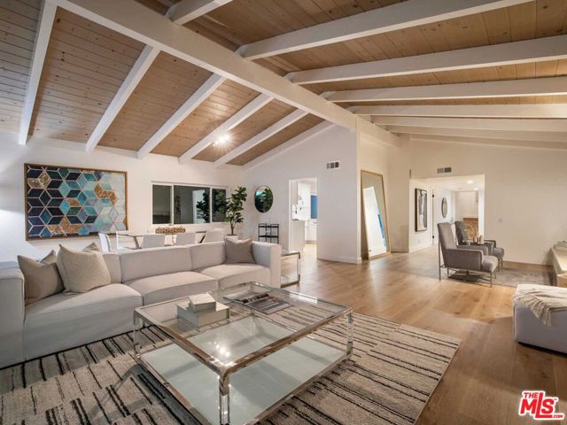 3023 Hutton Drive, Beverly Hills, California 90210, 5 Bedrooms Bedrooms, ,3 BathroomsBathrooms,Single Family Residence,For Sale,Hutton,24403649