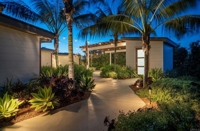 Detail Gallery Image 15 of 54 For 100 + 104 5th St, Encinitas,  CA 92024 - 7 Beds | 6 Baths