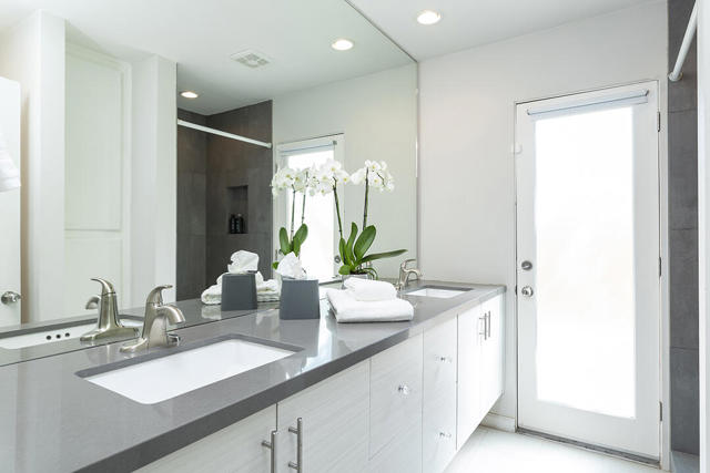 2963 E Orella Circle, Palm Springs, CA 92264