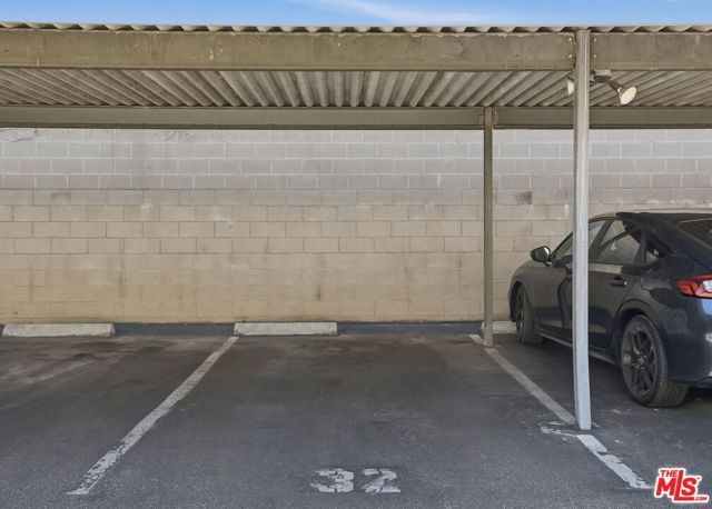 2520 Arizona Avenue, 8 photo 31