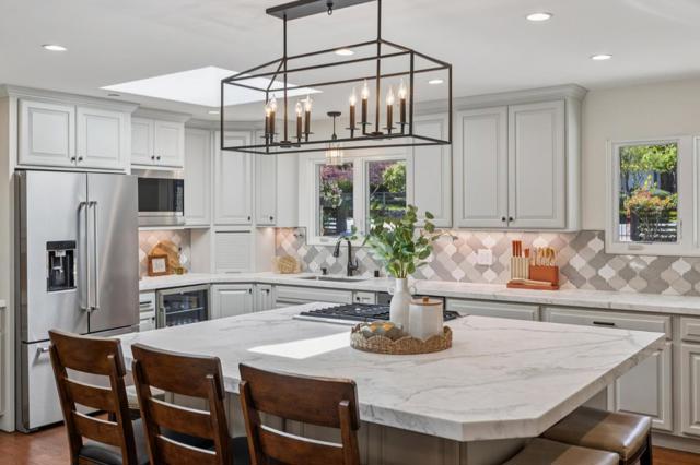 830 Monte Rosa Drive, Menlo Park CA: https://media.crmls.org/mediaz/2a5ff9bd-0862-406d-8038-cb74b33713b9.jpg