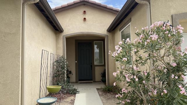 82781 Larsen Drive, Indio CA: https://media.crmls.org/mediaz/2a60fd57-837d-4be2-8674-0242503223fd.jpg