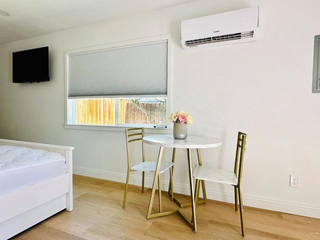 159 Hollywood Avenue, San Jose CA: https://media.crmls.org/mediaz/2a614bf7-b516-42f0-84e6-f37dac4cc1d6.jpg