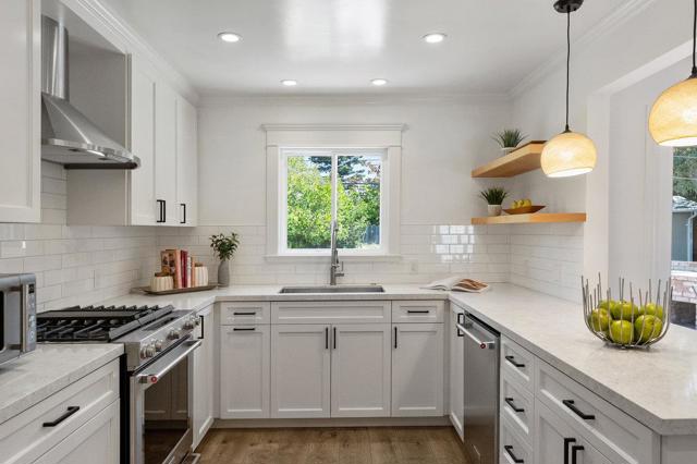 3937 Gillis Drive, San Mateo CA: https://media.crmls.org/mediaz/2a616a89-31b3-4f6b-a650-cd781f7334e7.jpg