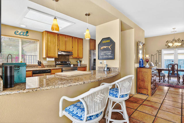 77500 Calle Chillon, La Quinta CA: https://media.crmls.org/mediaz/2a632bc9-dbed-4f7d-bea4-7186b545896b.jpg