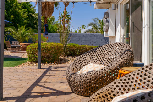 2845 E Wyman Drive, Palm Springs CA: https://media.crmls.org/mediaz/2a633ae3-163c-4963-b1d7-166b7a52cfcb.jpg