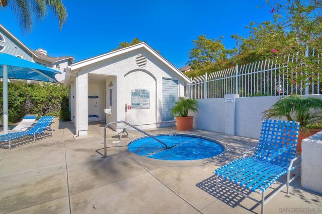 9960 Scripps Vista Way, San Diego CA: https://media.crmls.org/mediaz/2a63edfd-c837-448b-9b8b-fa5ace59606a.jpg