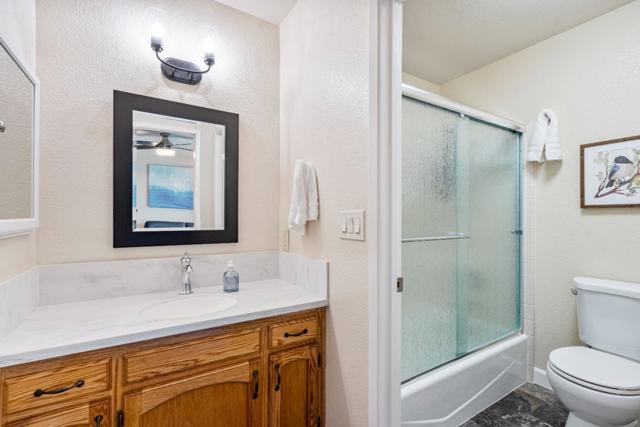 840 Helen Drive, Hollister CA: https://media.crmls.org/mediaz/2a642396-6102-4cb0-aed5-8a1b66a95ee3.jpg