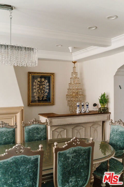 1835 Pandora Avenue, Los Angeles CA: https://media.crmls.org/mediaz/2a645be3-30f7-4839-93fe-38e350264ccc.jpg