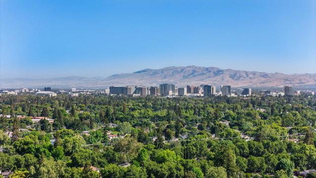 1986 Cottle Avenue, San Jose CA: https://media.crmls.org/mediaz/2a6472bc-aa9f-4a88-9216-ee75a604b0d6.jpg