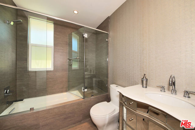 3054 Elvido Drive, Los Angeles CA: https://media.crmls.org/mediaz/2a64cf9b-a799-4682-9e5e-dd1b8af8f2ef.jpg