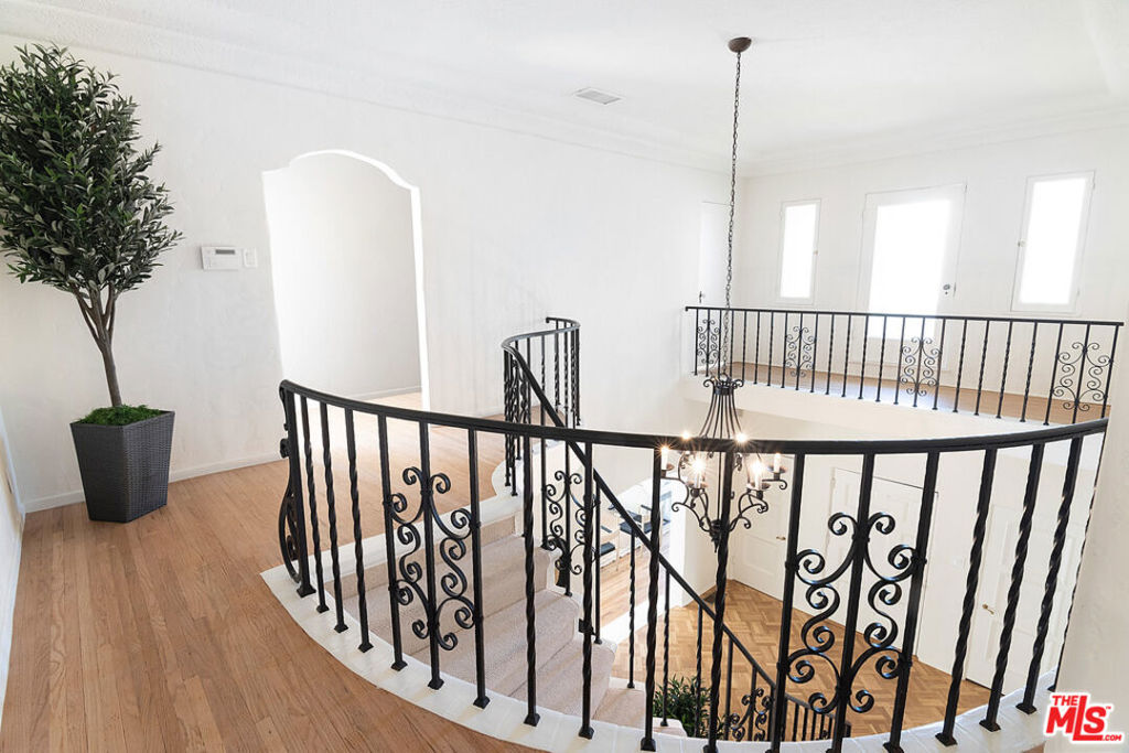 MLS #25499853 image #20