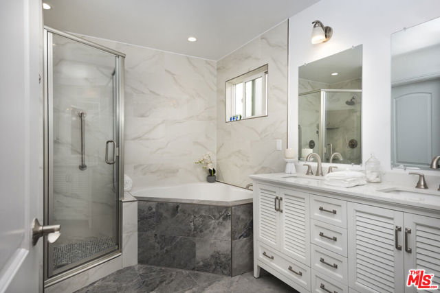4535 W 168th Street, Lawndale CA: https://media.crmls.org/mediaz/2a654a40-5adf-46fd-b91d-e9228bb51ab6.jpg
