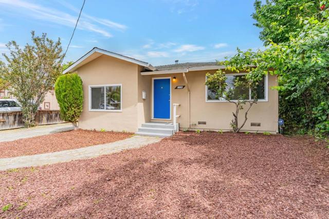 2336 Menalto Avenue, East Palo Alto CA: https://media.crmls.org/mediaz/2a66c481-3d26-44d5-aaa8-d0ae42cd3b56.jpg