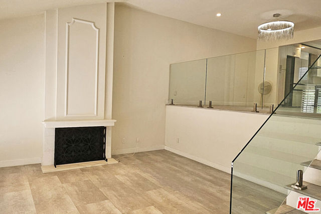 18130 Oxnard Street, Tarzana CA: https://media.crmls.org/mediaz/2a67a266-7b51-409b-84ca-4001fddd8a5f.jpg
