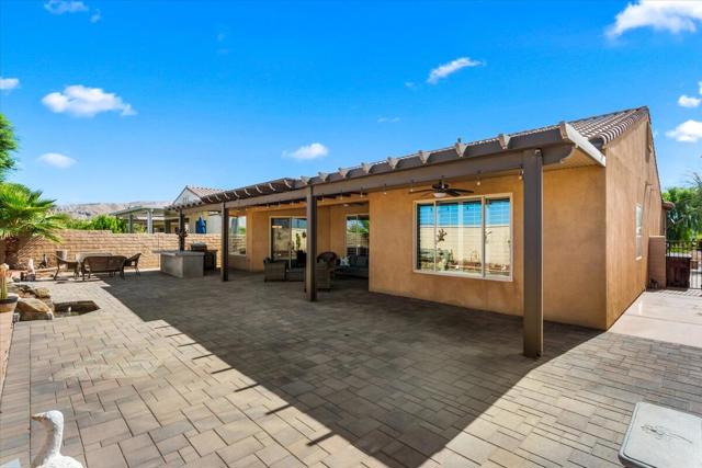 39313 Camino Las Hoyes, Indio CA: https://media.crmls.org/mediaz/2a69a2e4-210b-4de3-9828-2258a0af1152.jpg