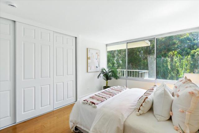 400 Davey Glen Road, Belmont CA: https://media.crmls.org/mediaz/2a6a501e-423b-46df-99d8-16d7c902b3ae.jpg