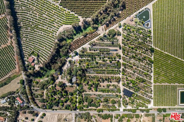 1048 E La Loma Avenue, Somis CA: https://media.crmls.org/mediaz/2a6a5760-162c-4920-8230-7ebddc7c6e72.jpg