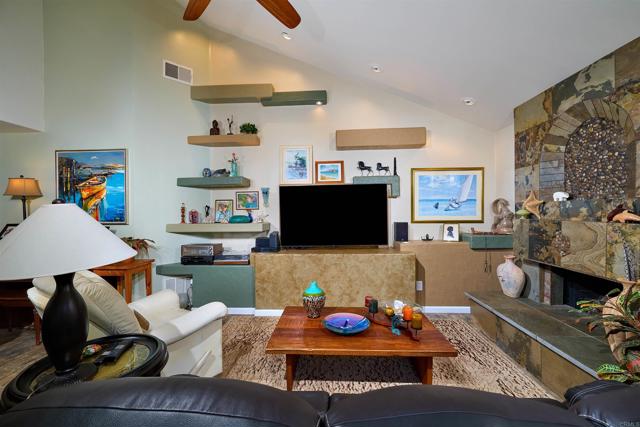 Detail Gallery Image 10 of 36 For 4547 Cordoba Way, Oceanside,  CA 92056 - 2 Beds | 2 Baths
