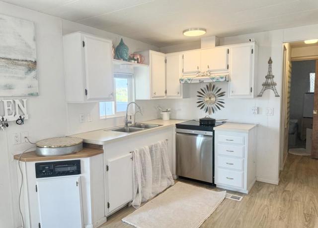 Image 10 of 41 For 74711 Dillon Rd Spc 1013