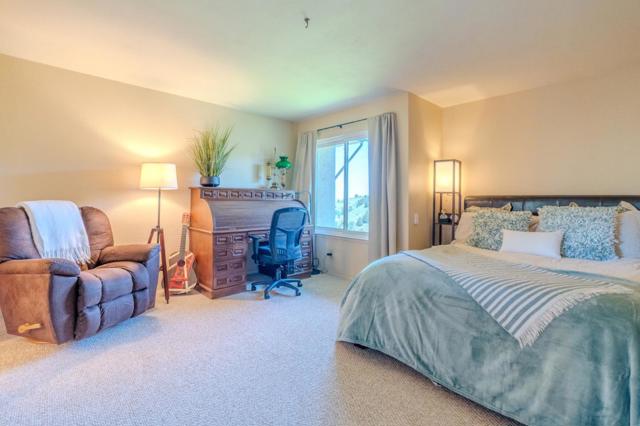 945 Fassler Avenue, Pacifica CA: https://media.crmls.org/mediaz/2a6c2a89-ea29-45a4-9e13-0ca72c3347a2.jpg
