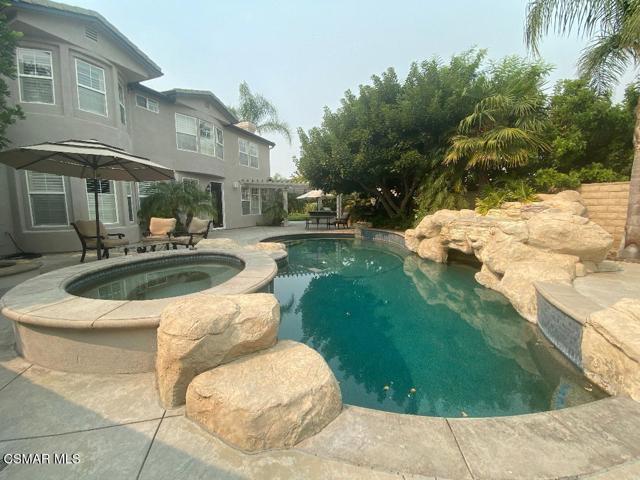 3082 Eaglewood Avenue, Thousand Oaks CA: https://media.crmls.org/mediaz/2a6c5f50-c42a-462e-8bdb-d046df1f7d0b.jpg