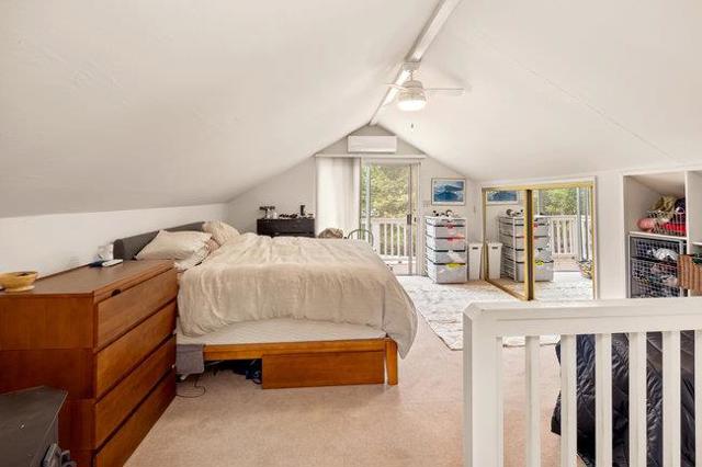 1175 Westridge Drive, Portola Valley CA: https://media.crmls.org/mediaz/2a6c9018-819f-4885-bcb1-dd9dfa2b0b71.jpg