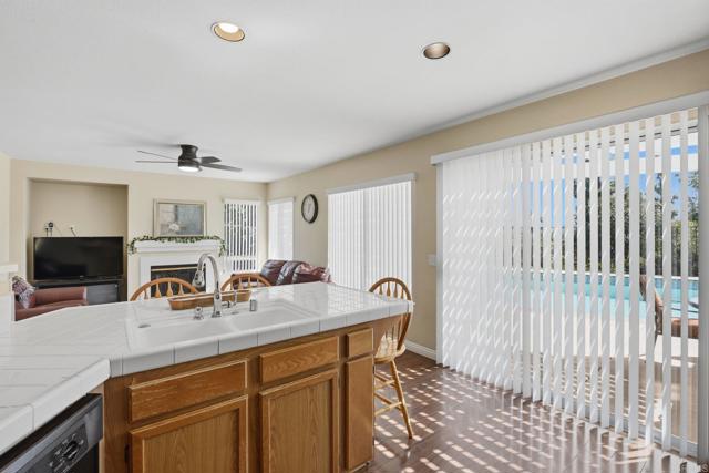 Detail Gallery Image 10 of 32 For 833 Bel Esprit Cir, San Marcos,  CA 92069 - 3 Beds | 2/1 Baths