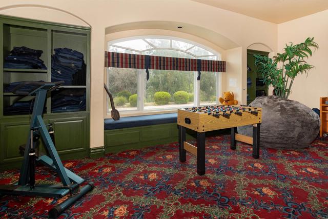 13645 Paseo De La Huerta, Poway CA: https://media.crmls.org/mediaz/2a6cd1c8-2430-492b-b700-ffa0eb9893ac.jpg